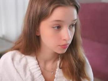 little_poetry chaturbate stream image, 17.03.2025 13:00