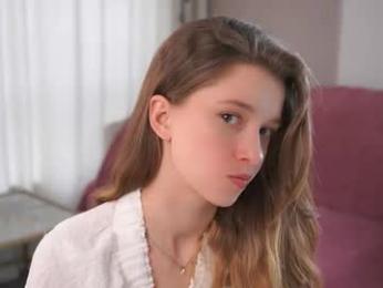 little_poetry chaturbate stream image, 17.03.2025 13:00