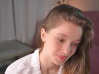little_poetry chaturbate stream image, 17.03.2025 17:50