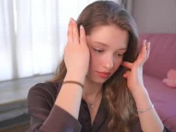 little_poetry chaturbate stream image, 18.03.2025 10:50