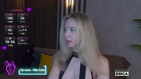 Holl1Would stripchat stream image