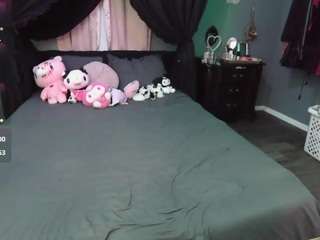 sallylynn camsoda stream image