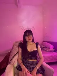 Queen_2k6 stripchat stream image