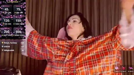 ReiyaRey stripchat stream image