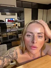 EmaSalis stripchat stream image