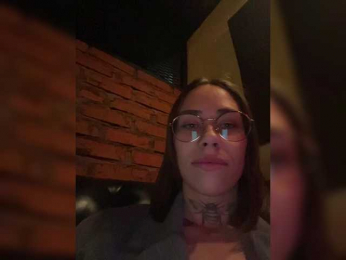 IRAONIC bongacams stream image