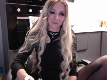 blondalina bongacams stream image