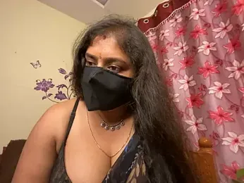 LouleyRanii stripchat stream image