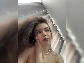 YourLadyyy bongacams stream image