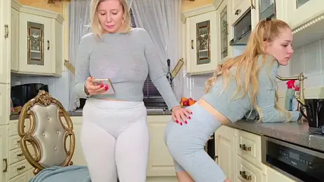 TUNDEROSE1 stripchat stream image