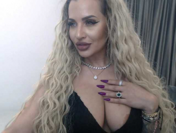 lovelyblondyx bongacams stream image
