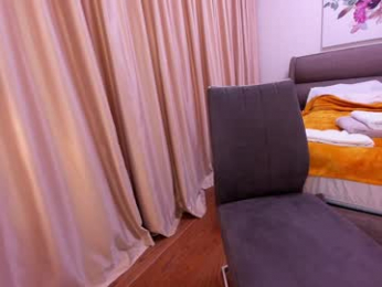 ehotlovea chaturbate stream image