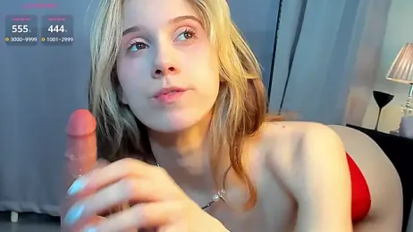 Dearly_Emily stripchat stream image