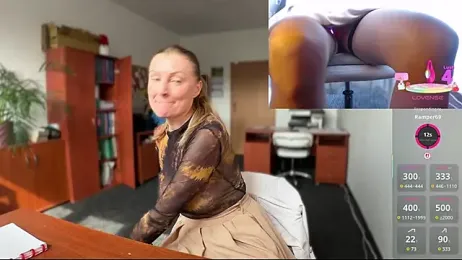 legsLONG stripchat stream image