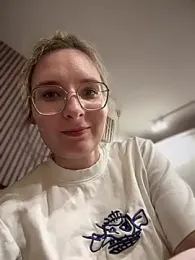 The_Snowwhitee stripchat stream image