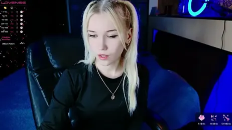 ShhhO_O stripchat stream image