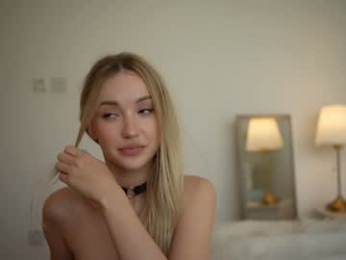 kriss0leoo chaturbate stream image