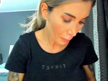 LovellyEmma bongacams stream image