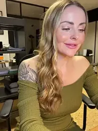 EmaSalis stripchat stream image