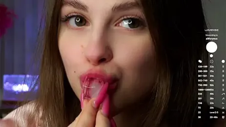 KarinBates stripchat stream image