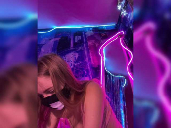 -Summer- bongacams stream image