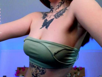 miachill bongacams stream image