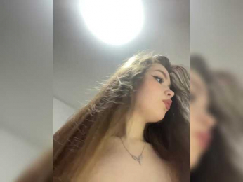 YourLadyyy bongacams stream image