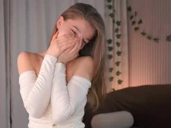 little_poetry chaturbate stream image, 30.03.2025 14:00