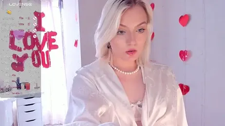 MonaCusson stripchat stream image