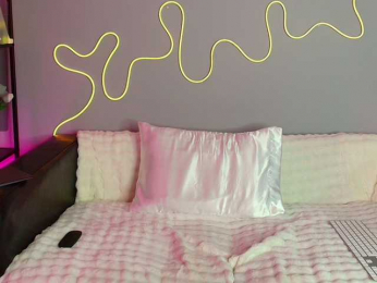 Tiiina bongacams stream image