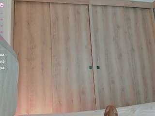 lauracriistina camsoda stream image