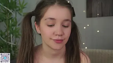 AmiLewis stripchat stream image