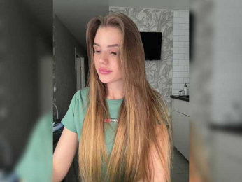 SweetyMia bongacams stream image