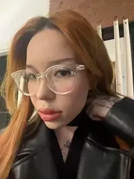 babydolll stripchat stream image