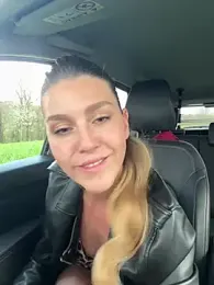 nicole_98 stripchat stream image