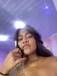 riri_brunnete stripchat stream image, 03.04.2025 15:00