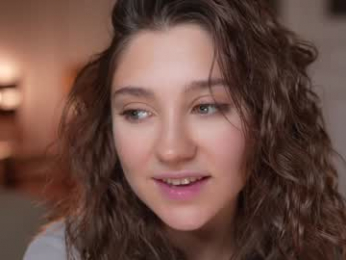 mia_elfie chaturbate stream image