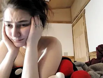 Snowbunnycake_131 stripchat stream image, 04.04.2025 02:50