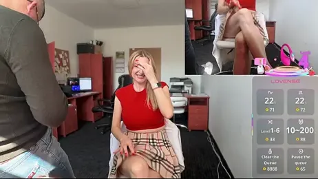 legsLONG stripchat stream image