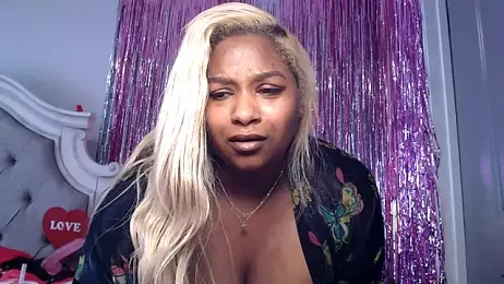 BigFineSelena stripchat stream image