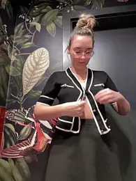 The_Snowwhitee stripchat stream image