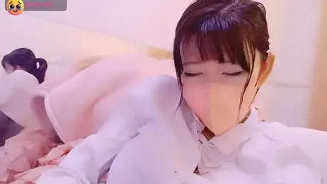 maii- stripchat stream image