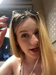 NicoleCut stripchat stream image
