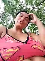 Horny-Mommy-Dirty stripchat stream image