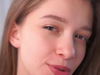 little_poetry chaturbate stream image, 07.04.2025 12:50