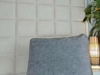 zhuyhong camsoda stream image