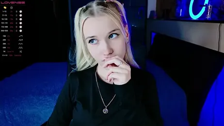 ShhhO_O stripchat stream image