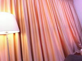 ehotlovea chaturbate stream image, 08.04.2025 23:00
