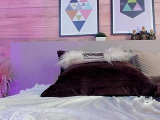 izzywild camsoda stream image