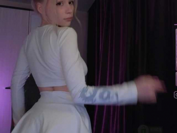 fymryn bongacams stream image